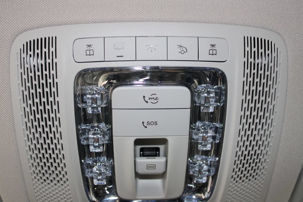 Used 2024 Mercedes-Benz GLS 450 4MATIC image 55