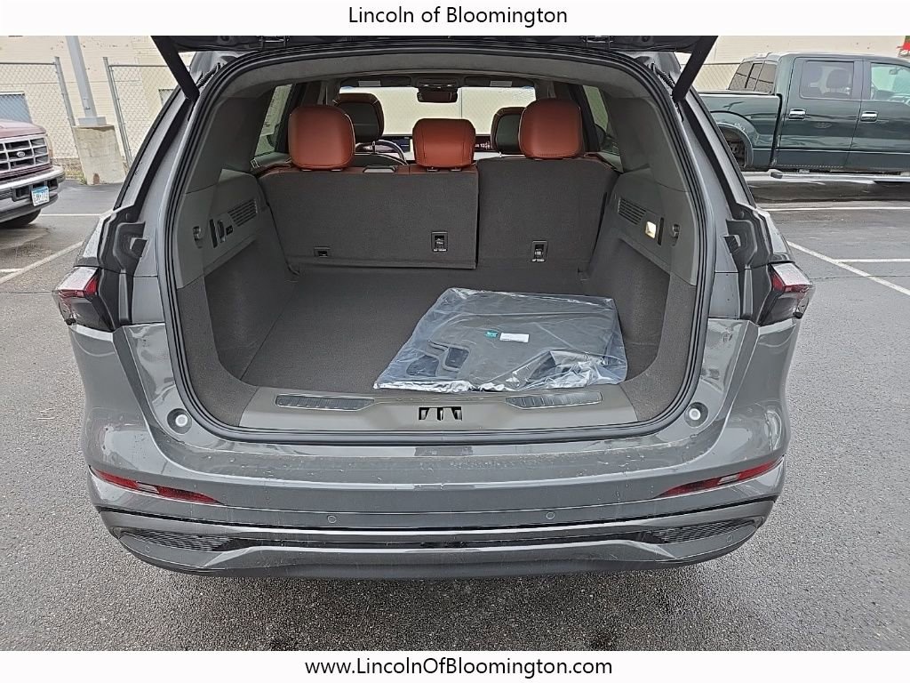 New 2024 Lincoln Nautilus Black Label w/ Jet Appearance Package (87T) image 44