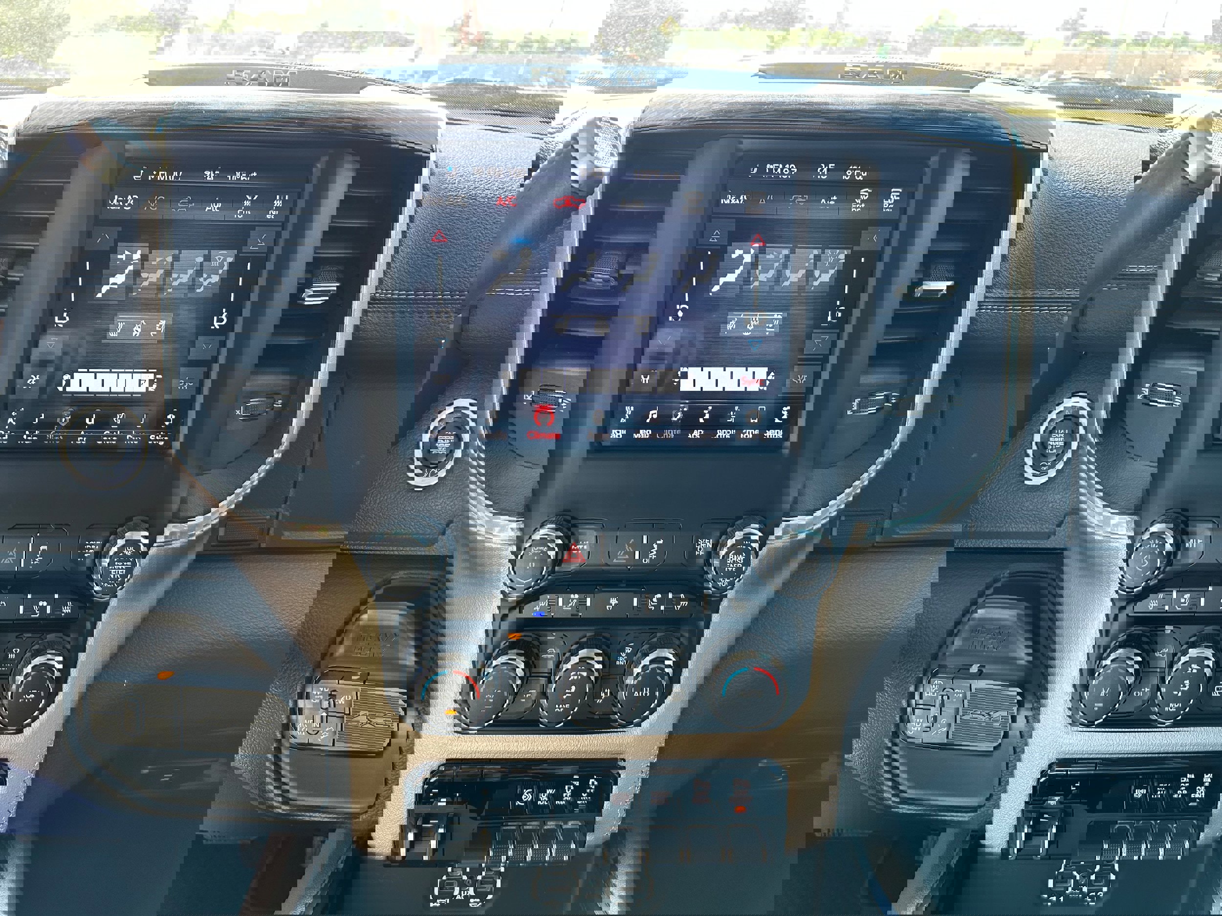 Used 2020 RAM 2500 Laramie image 10