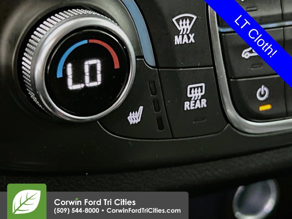 Used 2021 Chevrolet Traverse LT FWD image 25