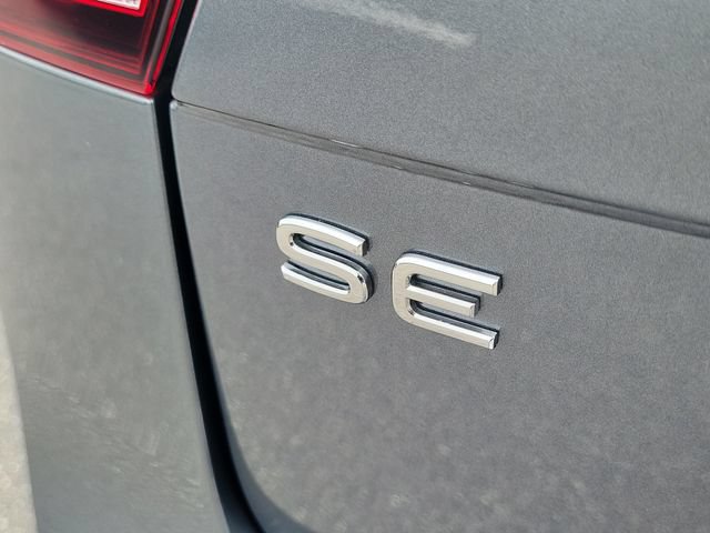 Certified 2023 Volkswagen Tiguan SE R-Line FWD image 6