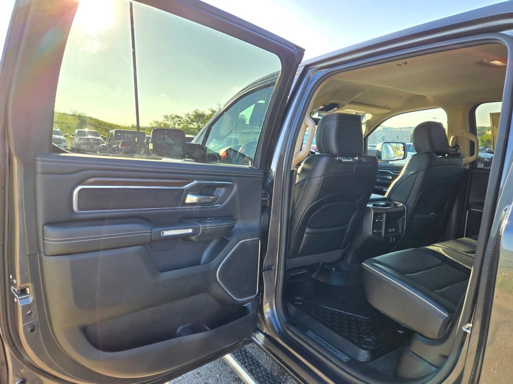 Used 2021 RAM 1500 Laramie AWD/4WD image 28