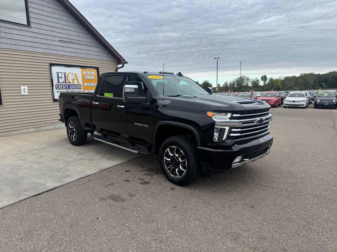 Used 2022 Chevrolet Silverado 3500 High Country w/ Z71 Off-Road Package image 3