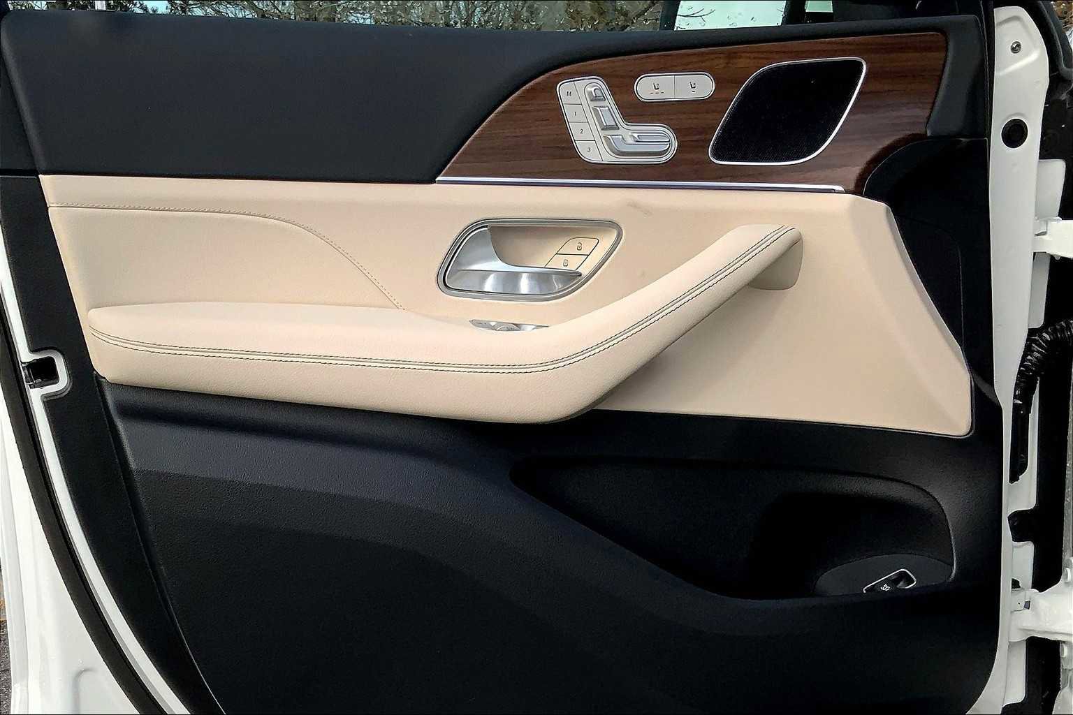 Certified 2025 Mercedes-Benz GLE 350 4MATIC image 14