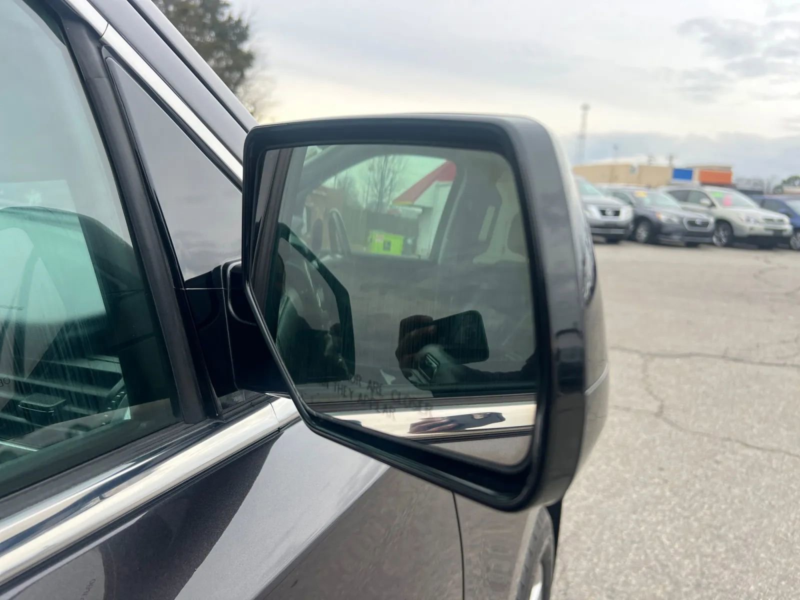 Used 2018 Chevrolet Tahoe LT image 34