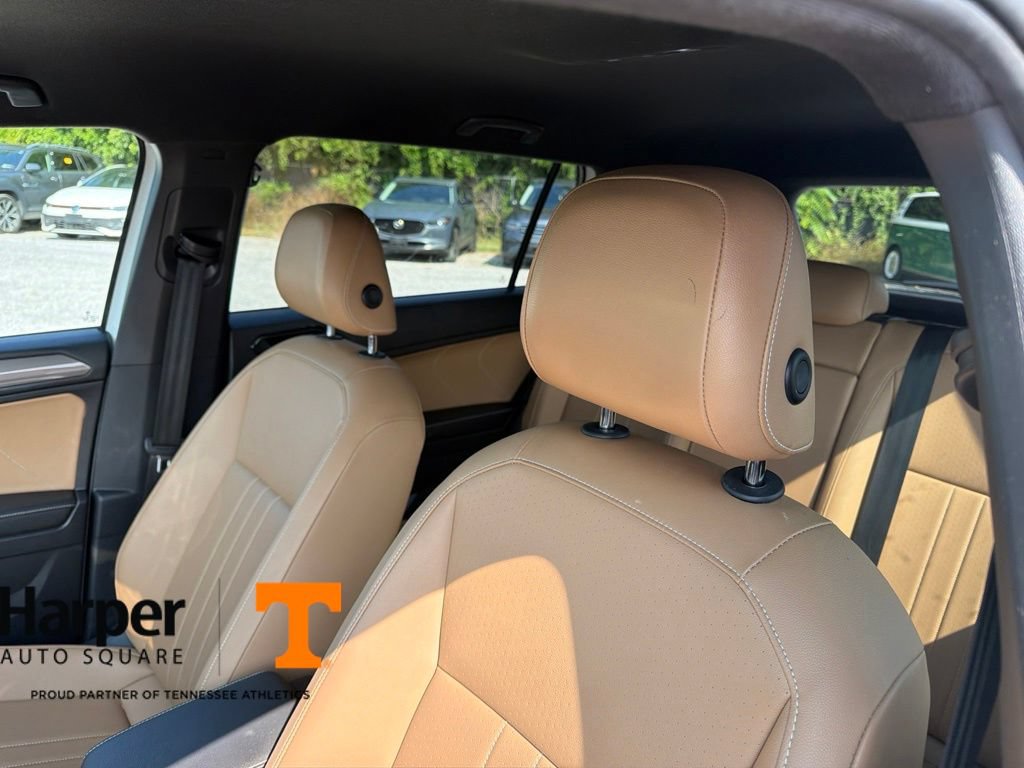 Used 2022 Volkswagen Tiguan SE FWD image 12