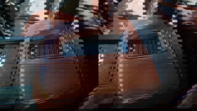 Used 2019 Cadillac Escalade ESV Premium Luxury image 55