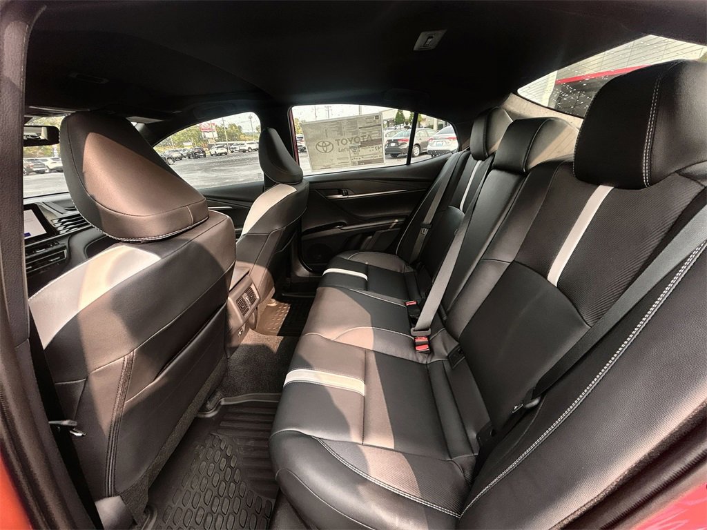 New 2025 Toyota Camry SE w/ Convenience Package image 29