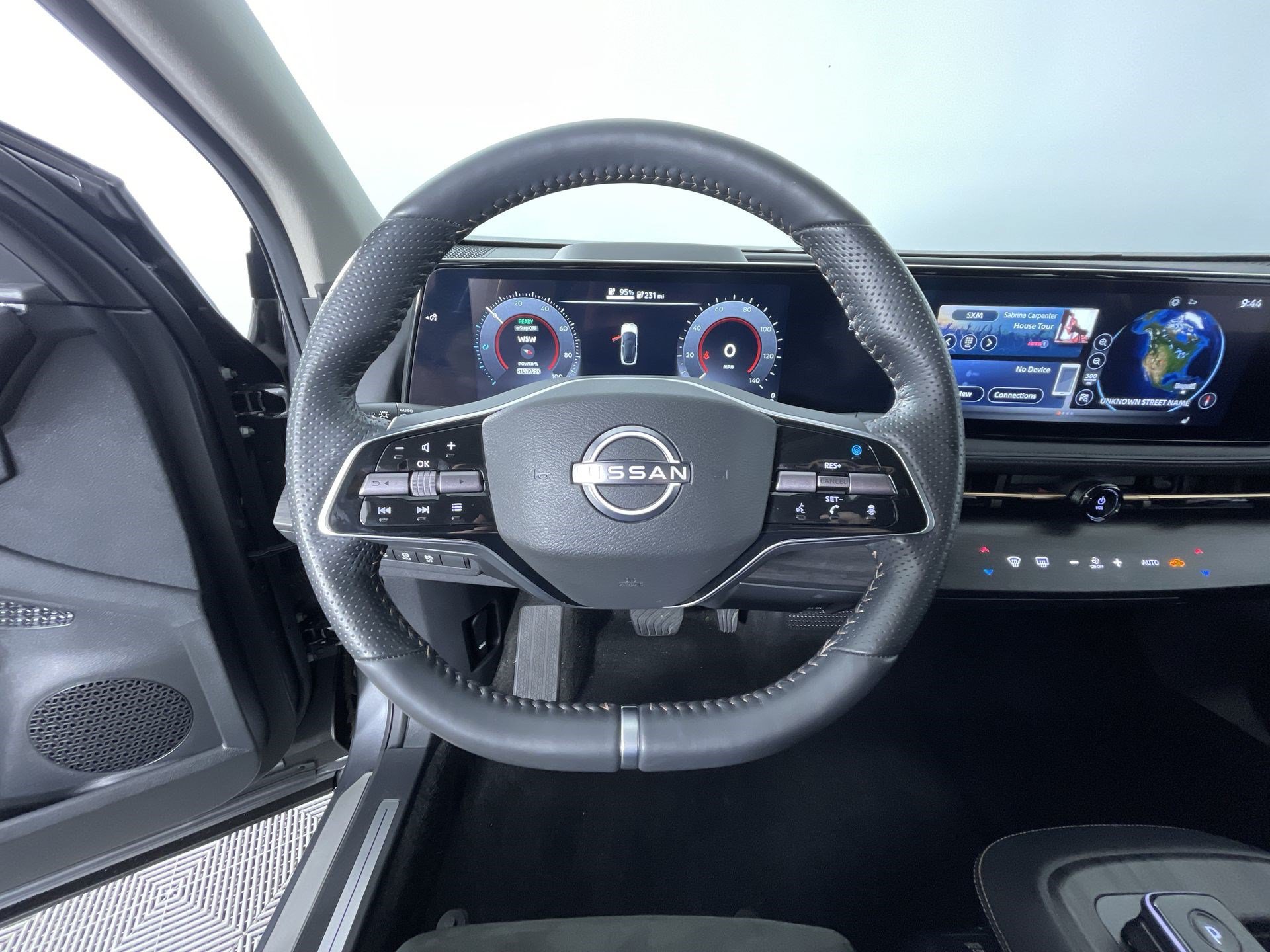 Certified 2024 Nissan Ariya AWD image 16