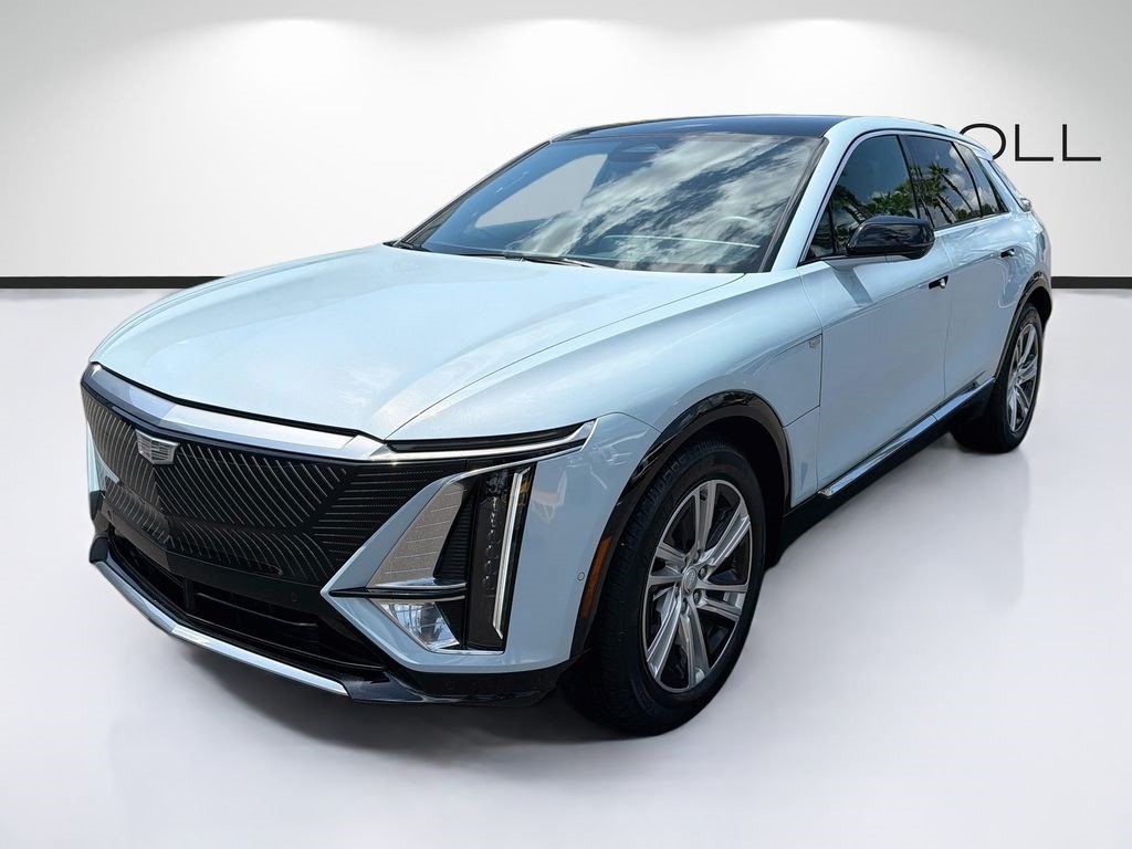 Certified 2024 Cadillac Lyriq Tech w/ Driver Assist Package RWD image 6