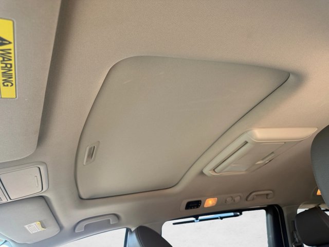 Used 2016 Honda Odyssey Touring image 14
