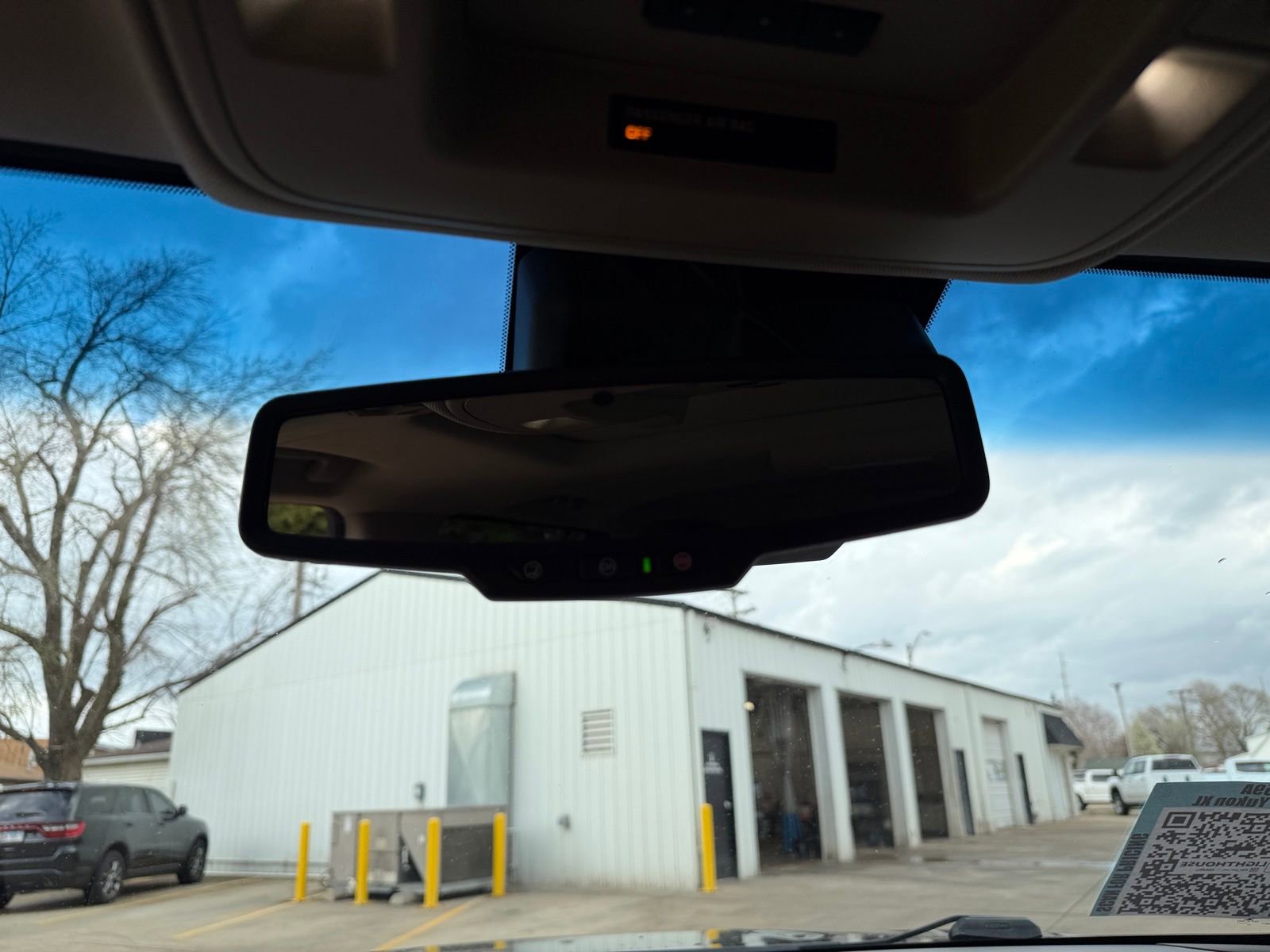 Used 2018 GMC Yukon XL Denali w/ Denali Ultimate Package image 21