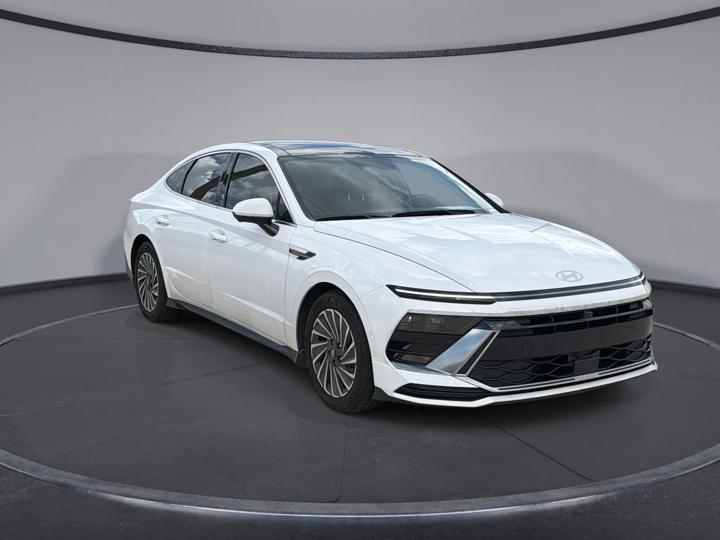 Used 2025 Hyundai Sonata Limited FWD image 12