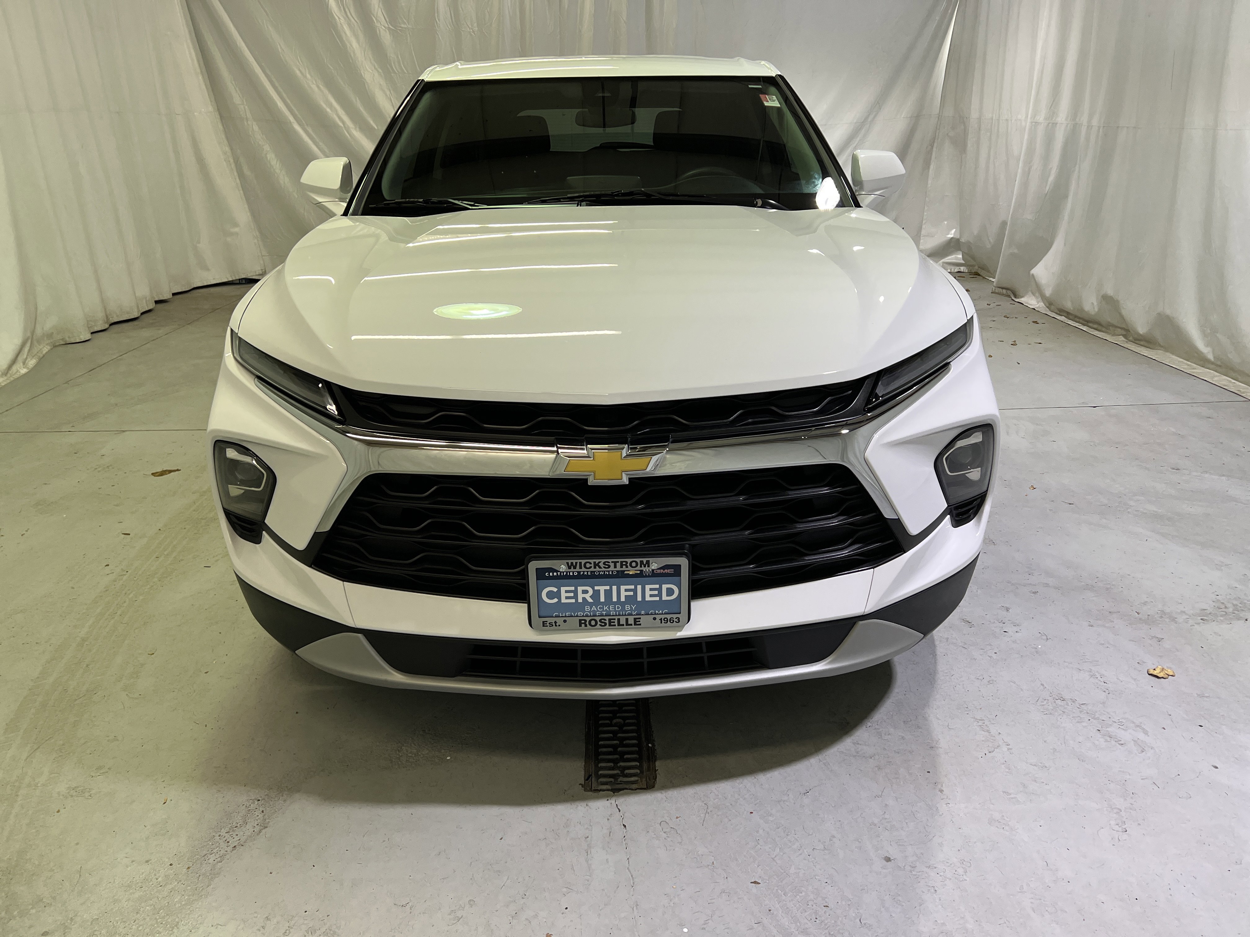 Used 2023 Chevrolet Blazer LT image 3