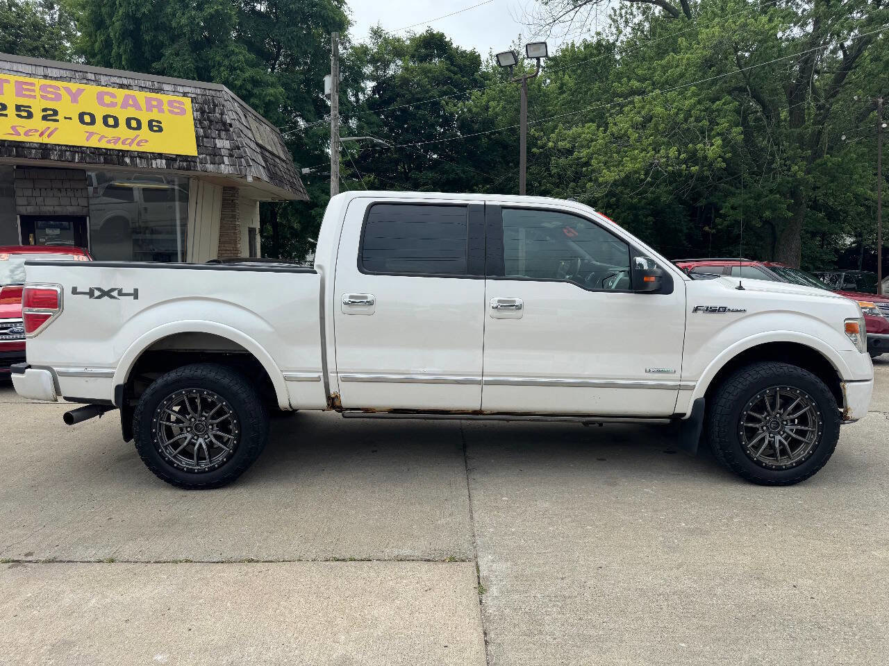 Used 2013 Ford F150 Platinum image 9