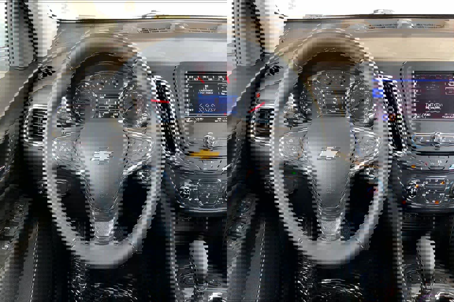 Used 2024 Chevrolet Equinox LT image 10