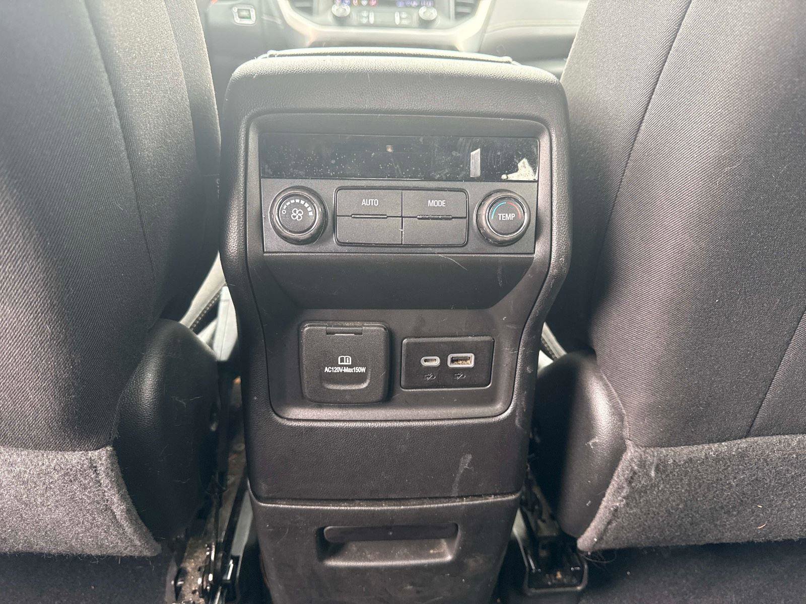 Used 2021 GMC Acadia SLE w/ Driver Convenience Package image 16