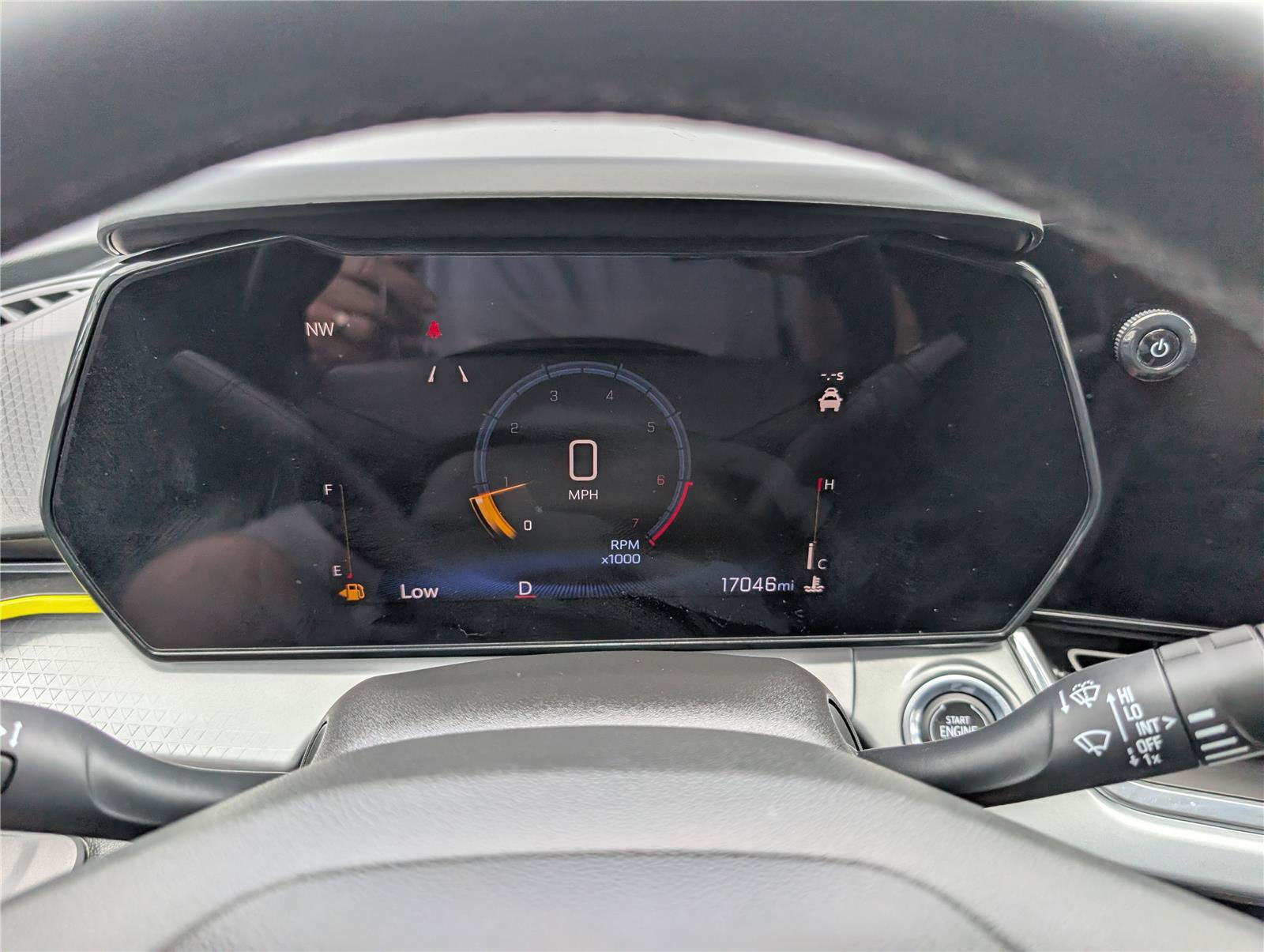 Used 2024 Chevrolet Trax LT w/ Driver Confidence Package FWD image 28