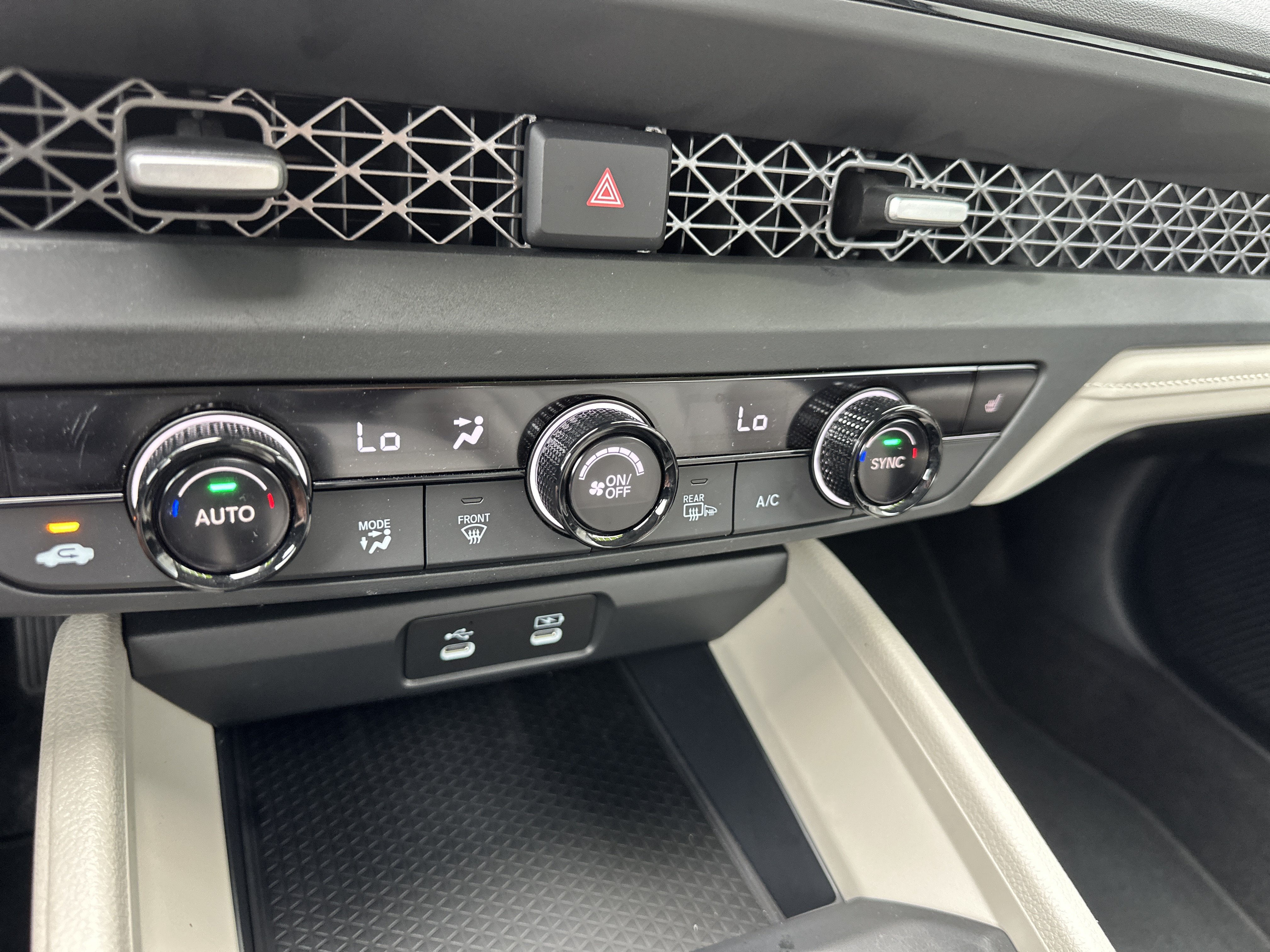 Used 2024 Honda Accord EX image 19