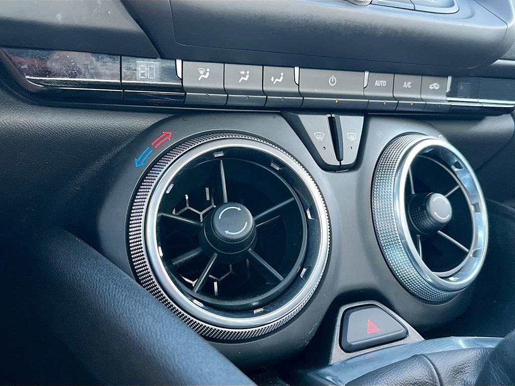 Used 2023 Chevrolet Camaro LT w/ Technology Package image 15