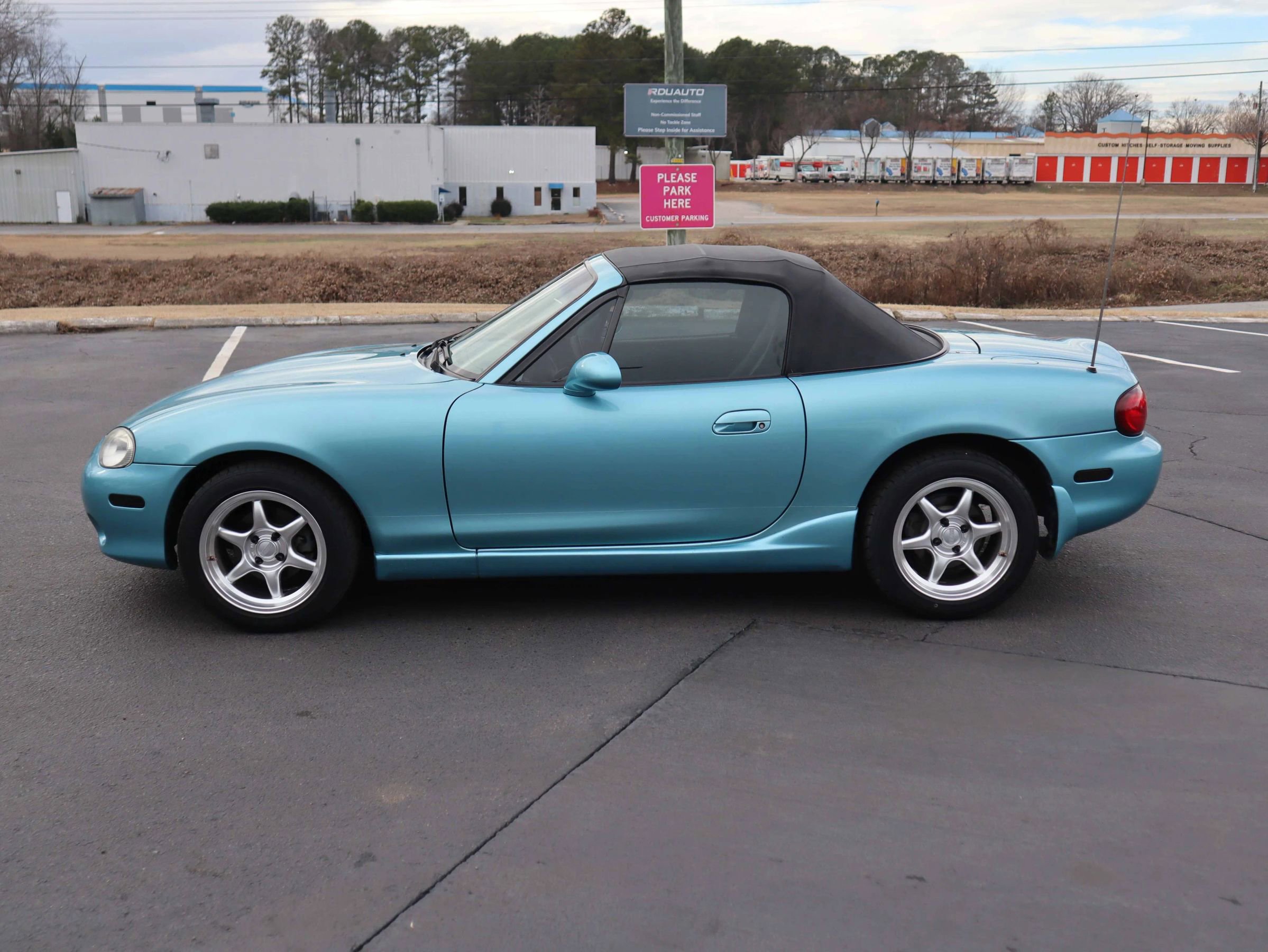 Used 2002 MAZDA MX-5 Miata image 12