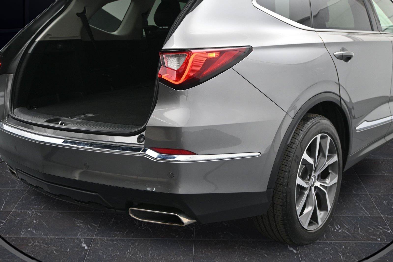 Certified 2024 Acura MDX SH-AWD w/ Technology Package image 12