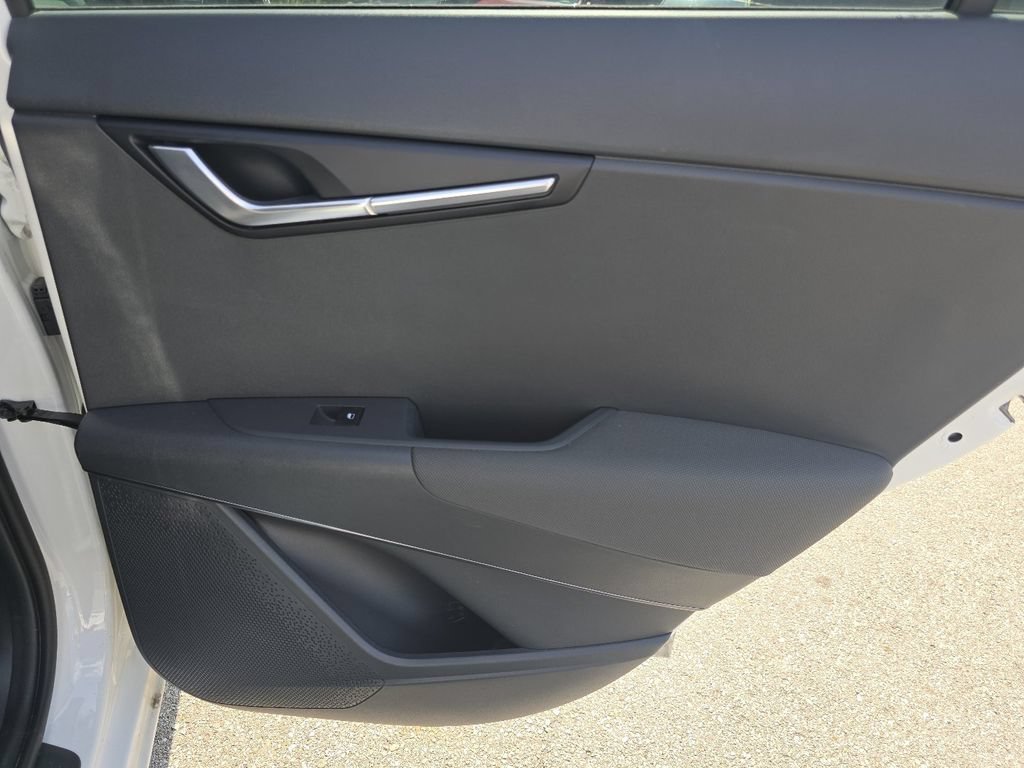Used 2023 Kia Niro EX FWD image 22