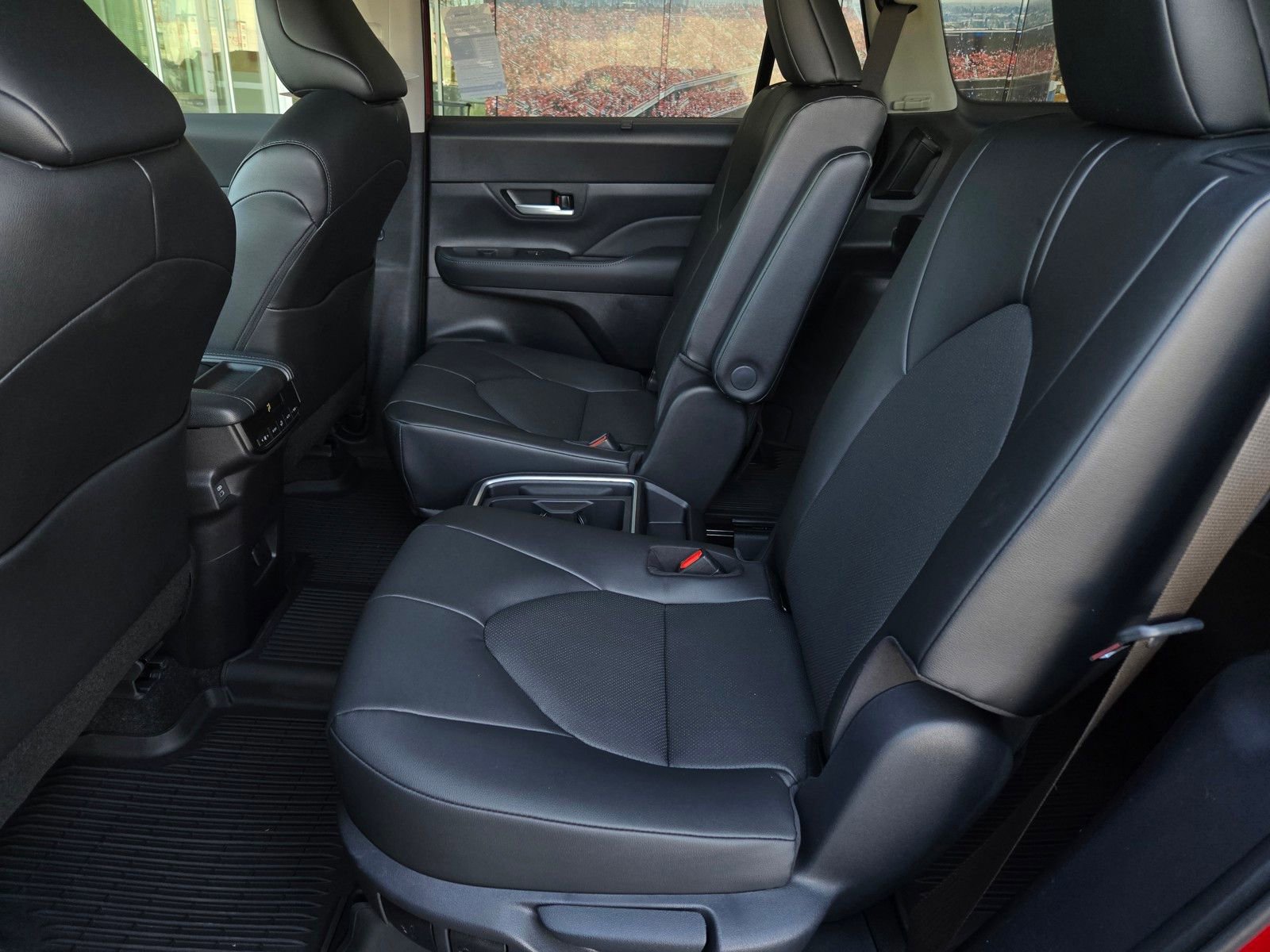 Certified 2026 Toyota Grand Highlander XLE image 11