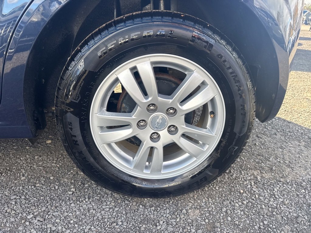 Used 2015 Chevrolet Sonic LT image 19