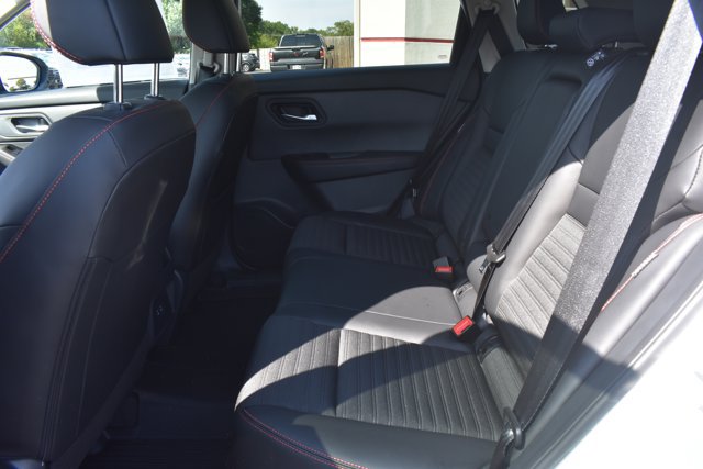 New 2026 Nissan Rogue SV AWD/4WD image 15