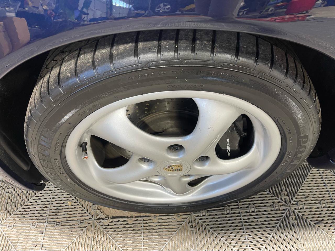 Used 1999 Porsche 911 Carrera image 21