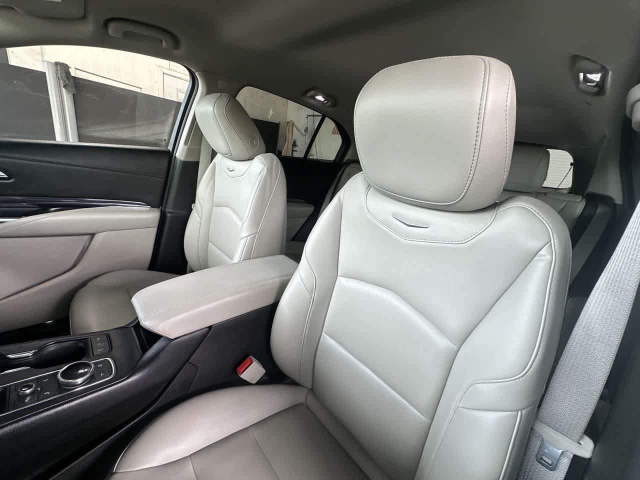 Used 2023 Cadillac XT4 Luxury FWD image 14
