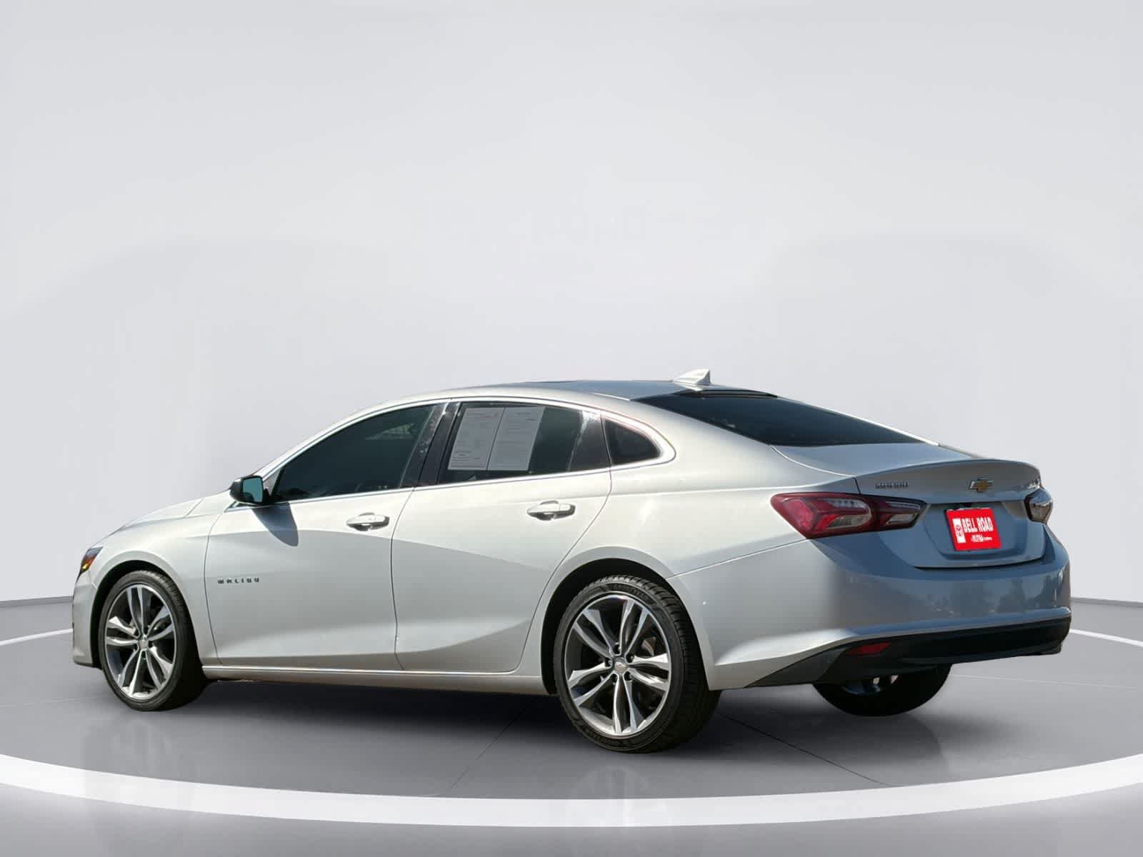 Used 2022 Chevrolet Malibu LT FWD image 4
