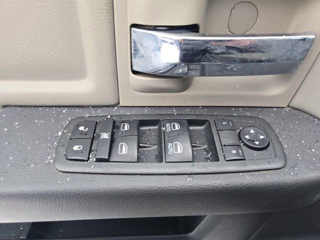 Used 2012 RAM 3500 SLT image 33