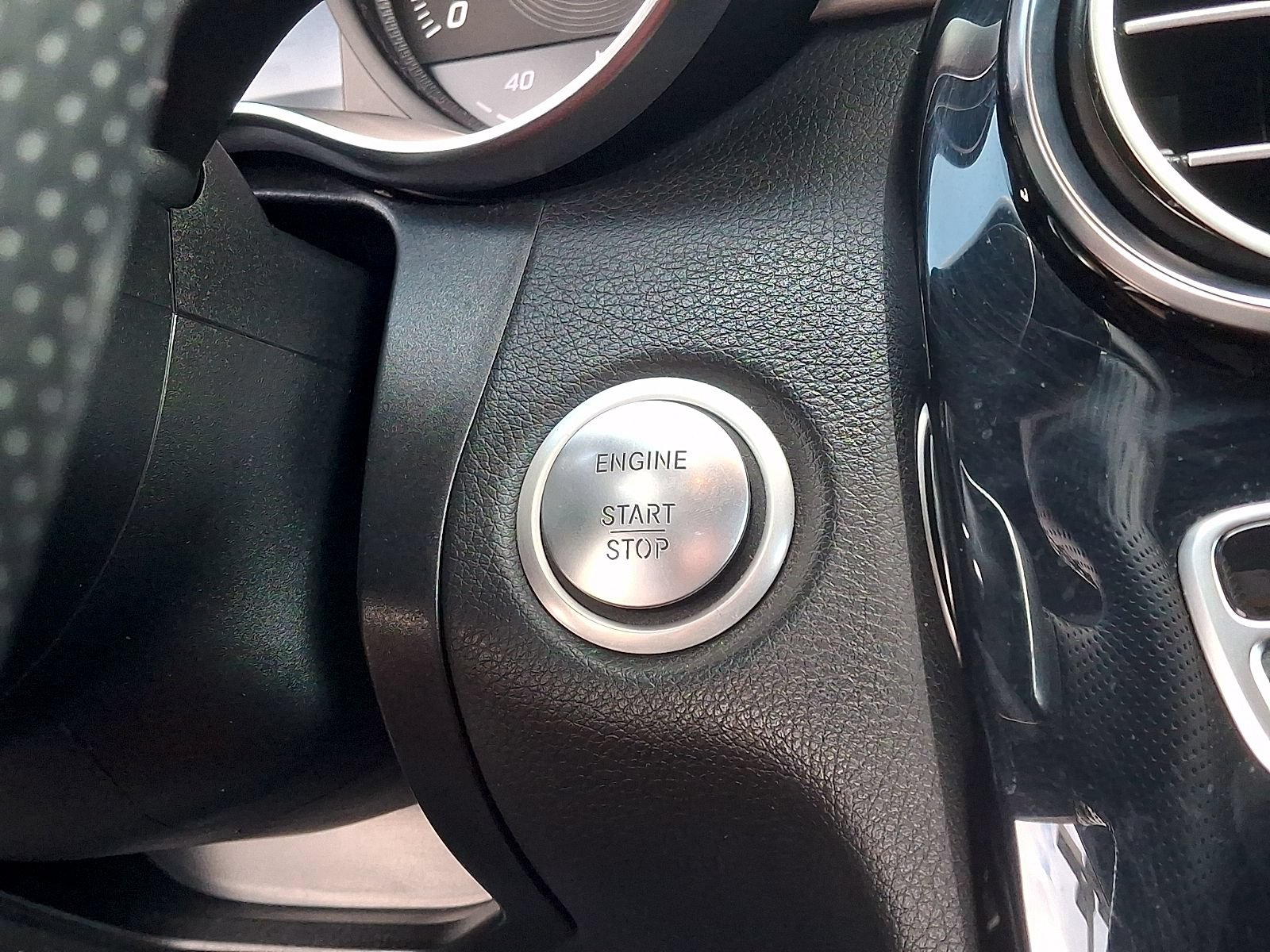 Used 2017 Mercedes-Benz C 300 Cabriolet image 24