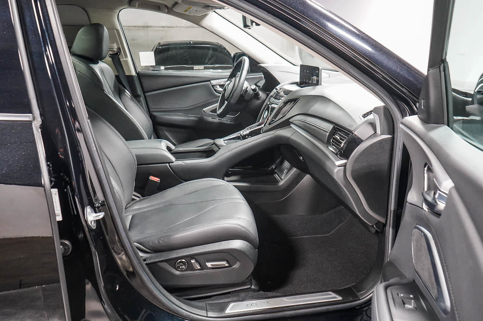 Used 2023 Acura RDX FWD image 19