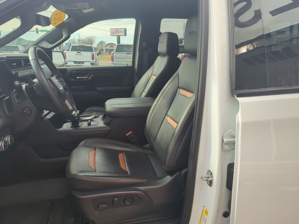 Used 2024 GMC Sierra 1500 AT4 w/ Technology Package image 31