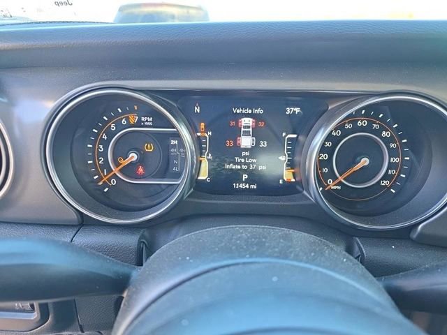 Used 2023 Jeep Gladiator Willys image 14
