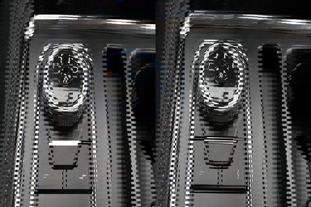 Used 2024 Ford Expedition XLT image 23