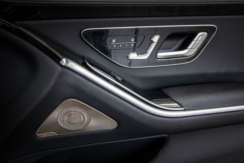 Used 2023 Mercedes-Benz S 500 4MATIC image 23