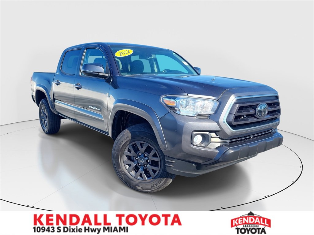 Used 2022 Toyota Tacoma SR5 w/ Technology Package image 1