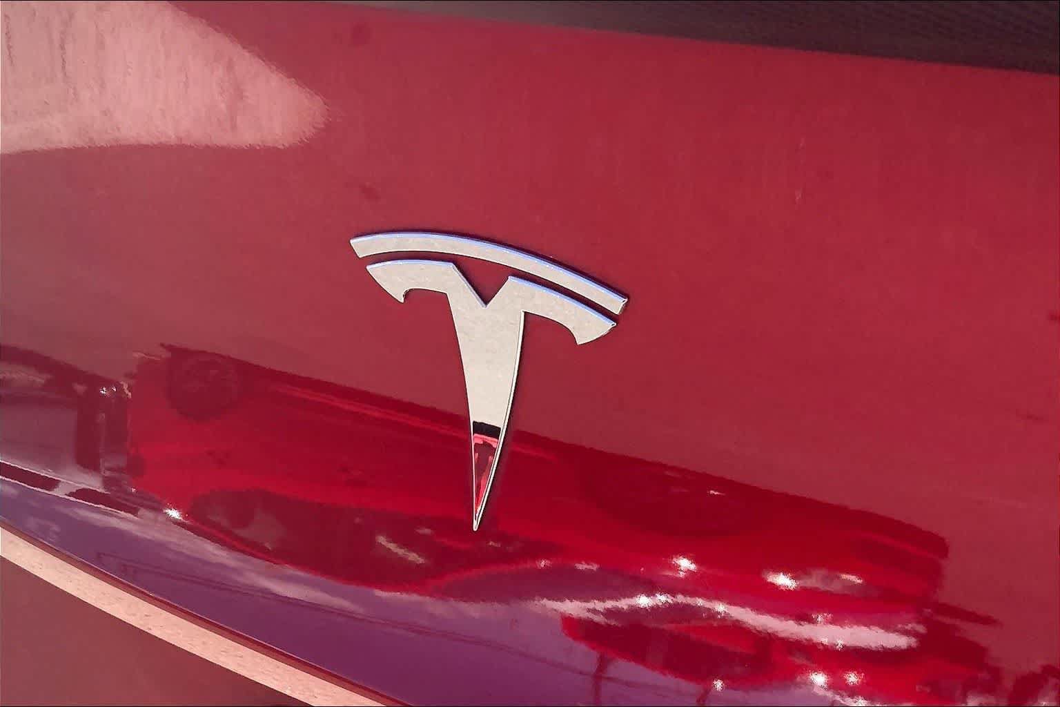 Used 2022 Tesla Model Y Performance AWD/4WD image 7