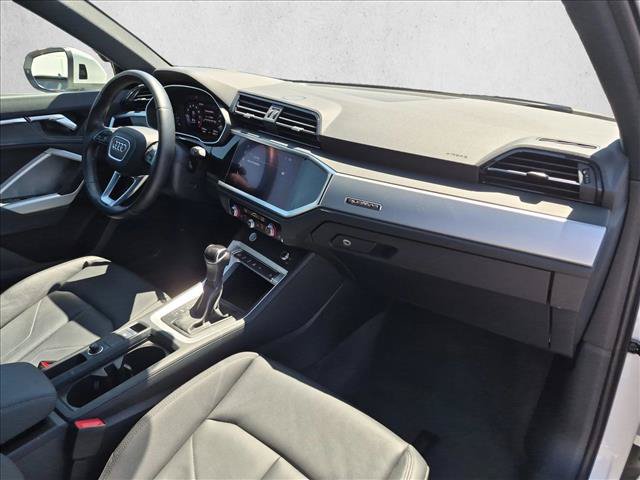 Used 2019 Audi Q3 2.0T Premium AWD/4WD image 22