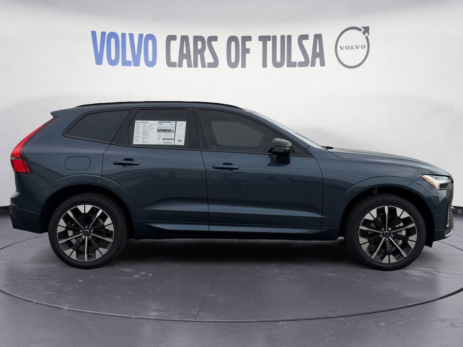 New 2026 Volvo XC60 B5 Plus w/ Protection Package Premier AWD/4WD image 6