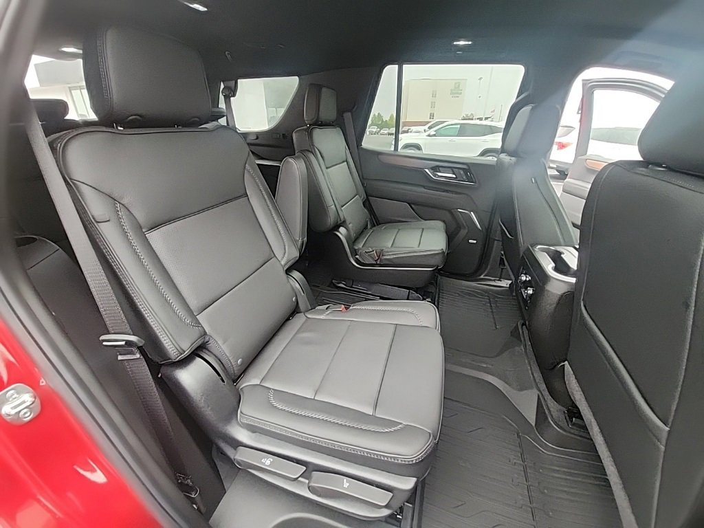 New 2026 GMC Yukon Denali w/ Sun & Power Step Package image 21