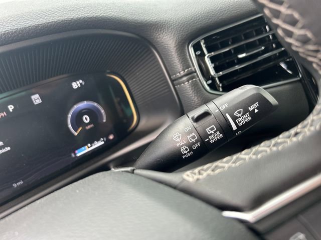 New 2025 Jeep Wagoneer Series III w/ Rear Seat Video Group 1 image 21