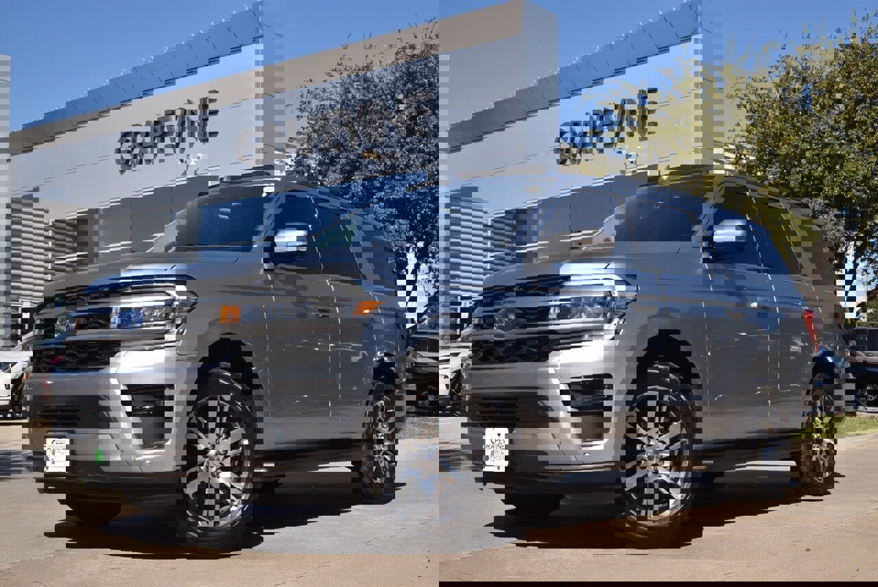 Used 2024 Ford Expedition XLT