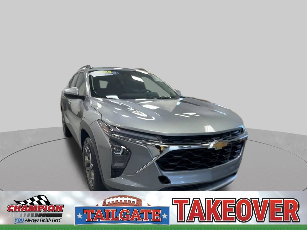 Certified 2024 Chevrolet Trax LT FWD image 3