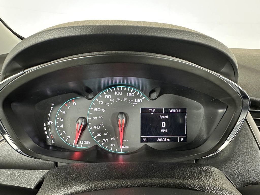 Used 2019 Chevrolet Trax LT w/ Sun & Sound Package AWD/4WD image 12