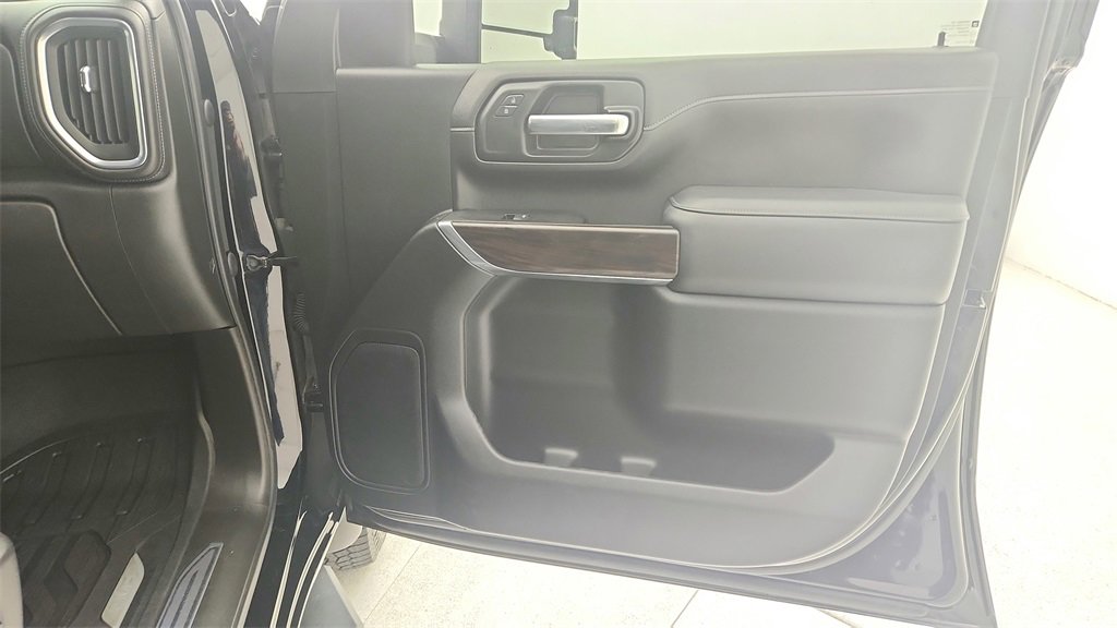 Used 2021 GMC Sierra 3500 SLT w/ SLT Convenience Package image 27